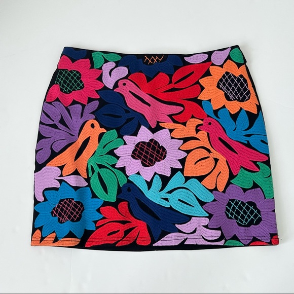 J. Marie Dresses & Skirts - J. Marie Colorful Embroidered Birds & Flowers Mini Skirt